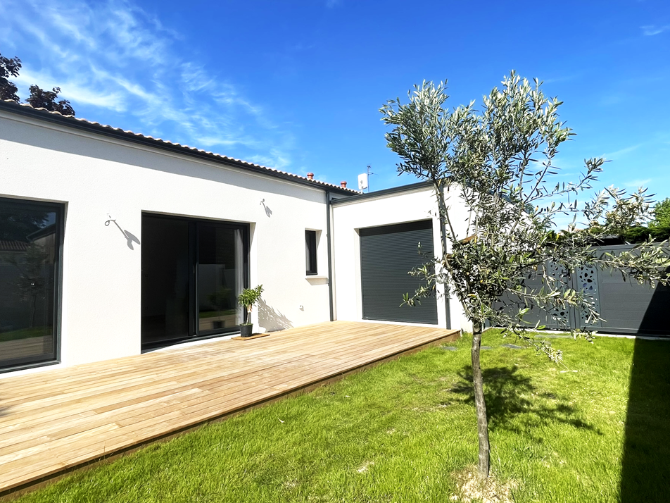 Maison de plain-pied à Saint-Sébastien-sur-Loire - jardin